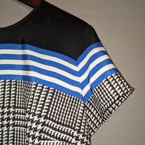 Jones New York cap sleeve houndstooth print blouse